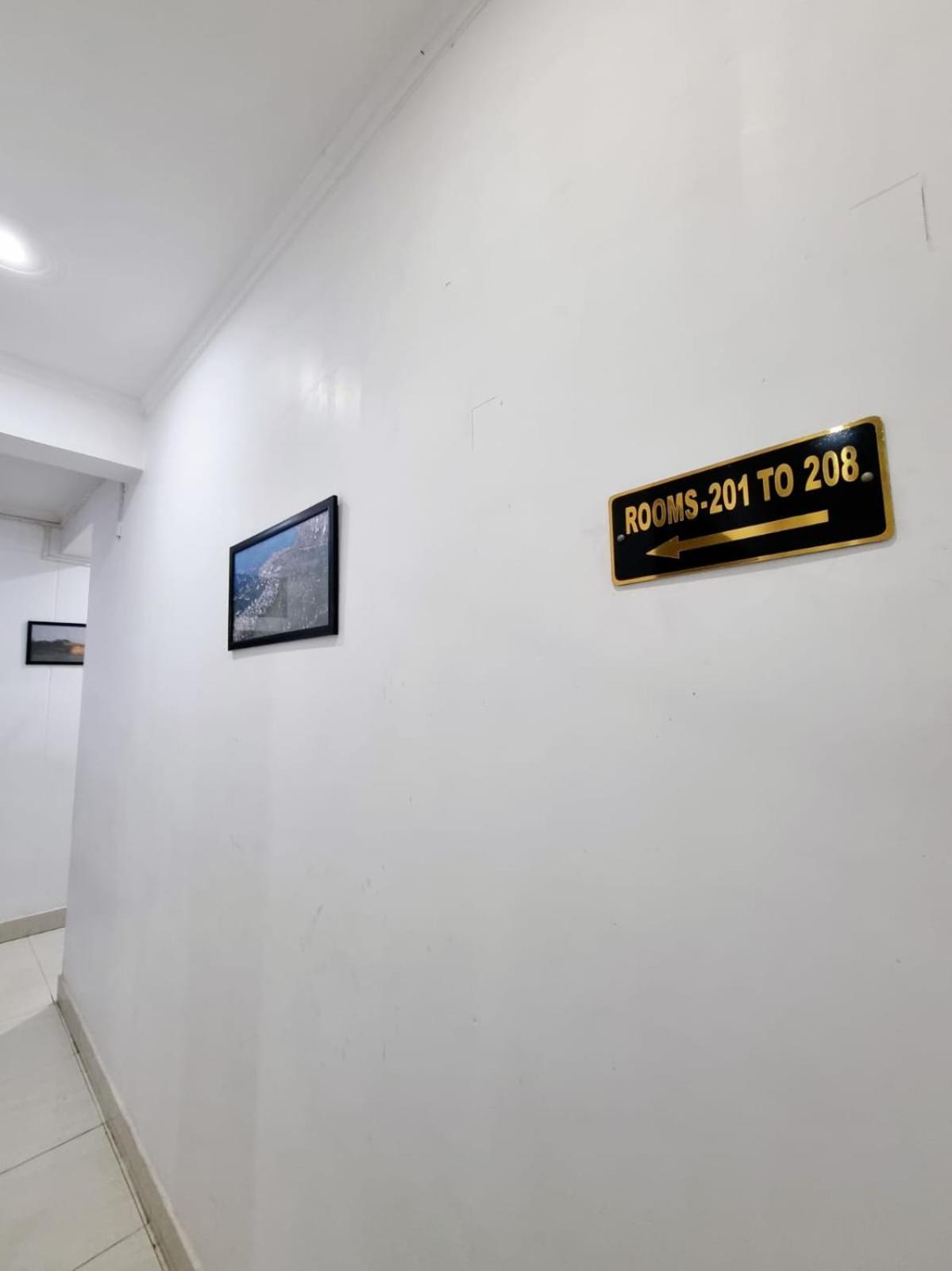 Holidayy Inn Allāhābād Junction Dış mekan fotoğraf