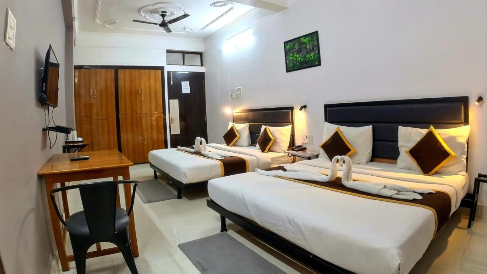 Holidayy Inn Allāhābād Junction Dış mekan fotoğraf