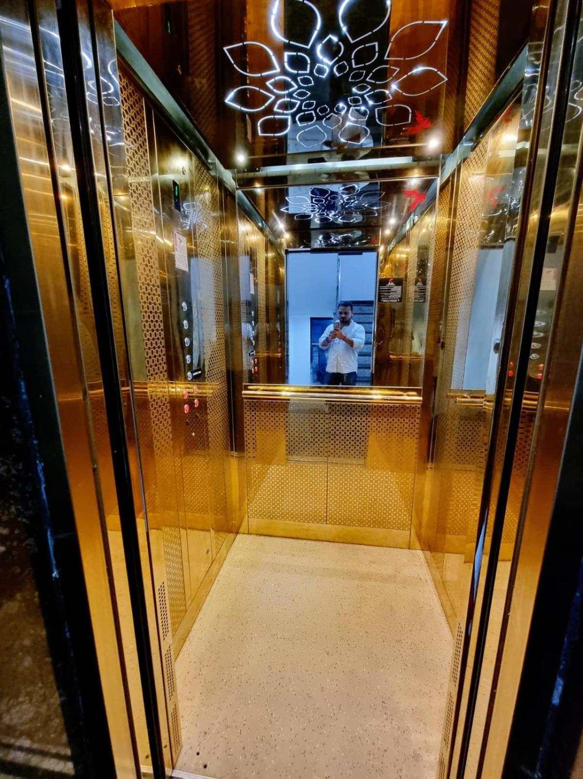 Holidayy Inn Allāhābād Junction Dış mekan fotoğraf